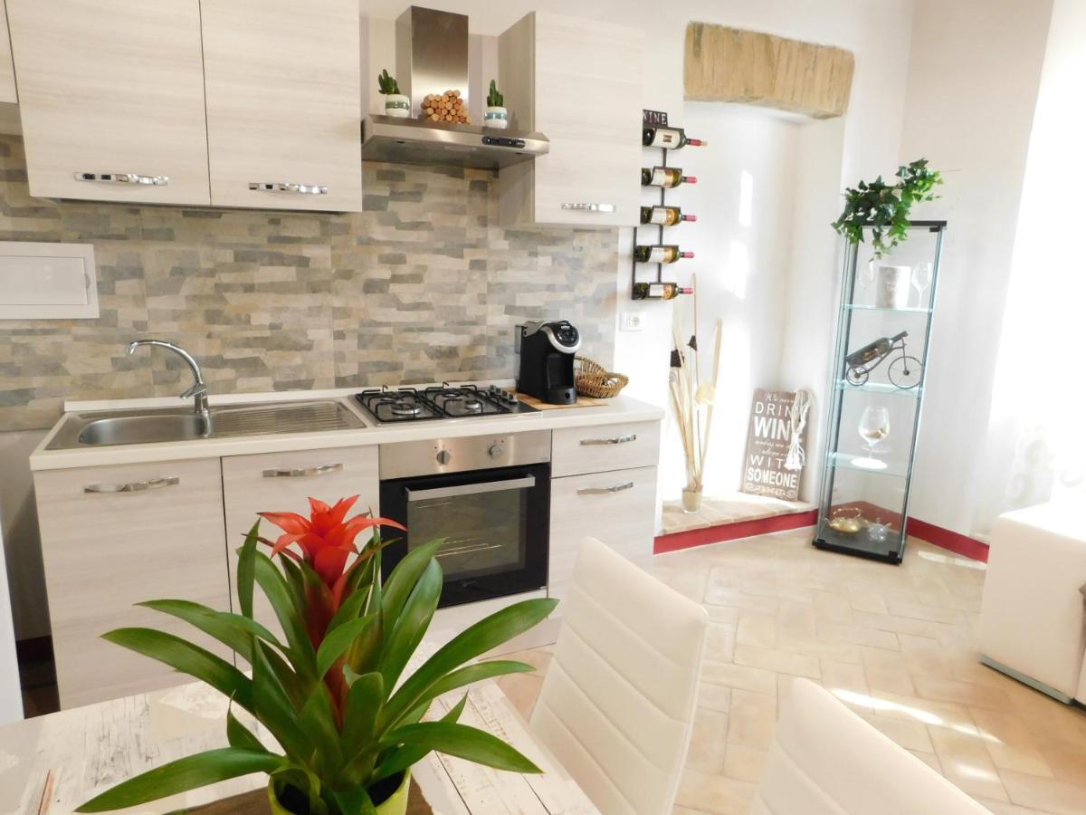 Otello Guest House 몬탈치노 외부 사진